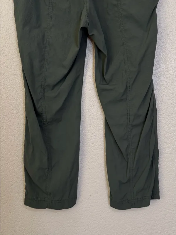 Athleta Jasper Green Hiking Stretch Trekkie Capri Pants, Sz Small - Image 9