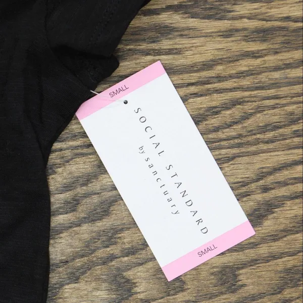 NWT Sanctuary Women's Amber Scoop Neck Tee XT3137K6 M Black - Image 5