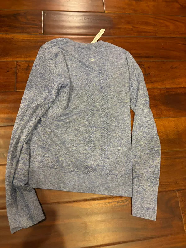 Lululemon Swiftly Tech Long Sleeve - Image 2