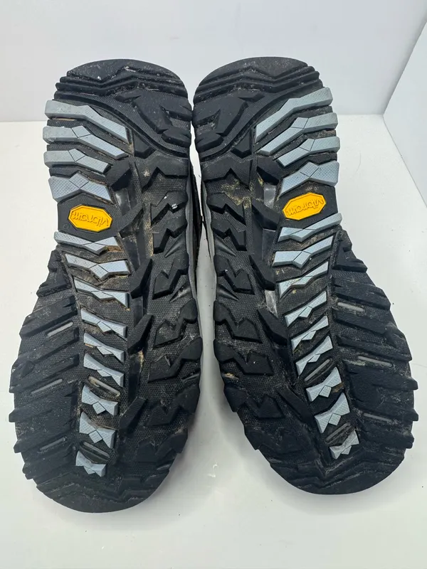 L.L. Bean Hiking Shoes Size 7M - Image 7