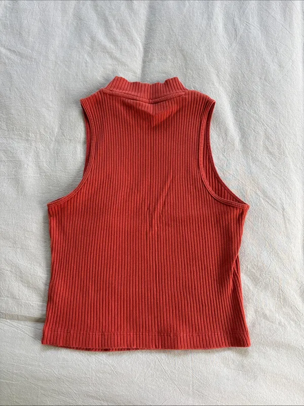 Old Navy Ribbed Mock Neck Top - Image 3