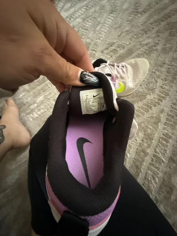Nike Women's Zoom Bella 6 Training Shoes Pearl Pink/Volt/Rush Fuchsia - Image 3