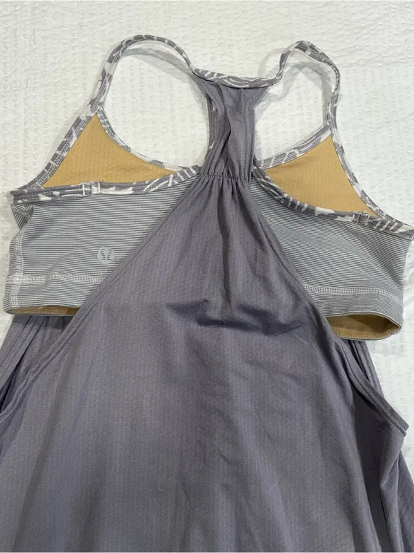 Lululemon gray tank top with built in bra women 4 - Image 4