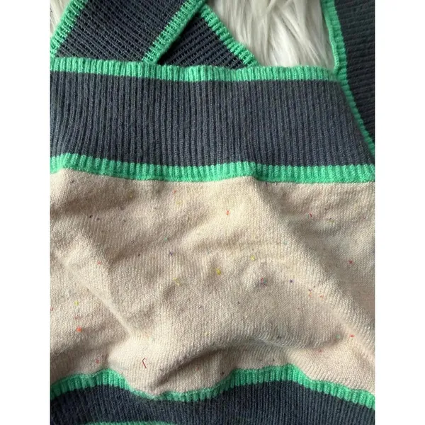 NWT Urban Outfitters Women's Knit Crop Top with Wide Straps Size Medium - Image 7