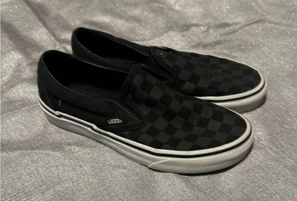 Vans Black Slip-On Sneakers Classic Design - Image 2