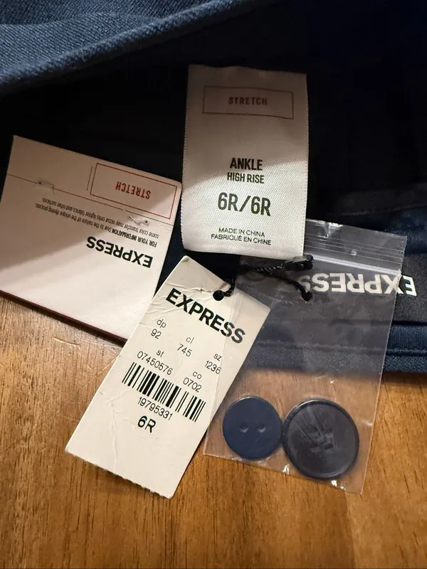 NWT Express Ankle High Rise Pants Women’s Size 6R Navy Blue Stretch - Image 4