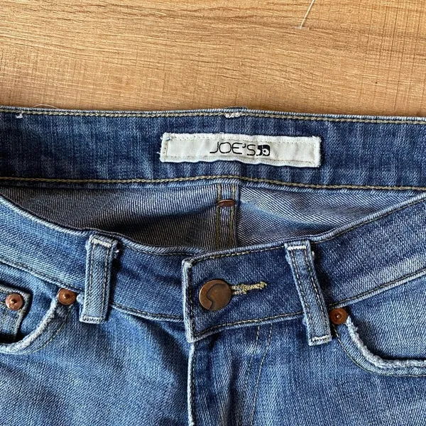 Joes Jeans👖 Size 27 Bootcut Low Rise Medium Wash Denim - Image 2