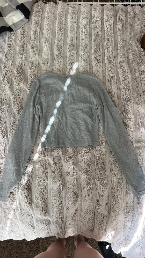Graphic Tee Gray Size M - Image 4