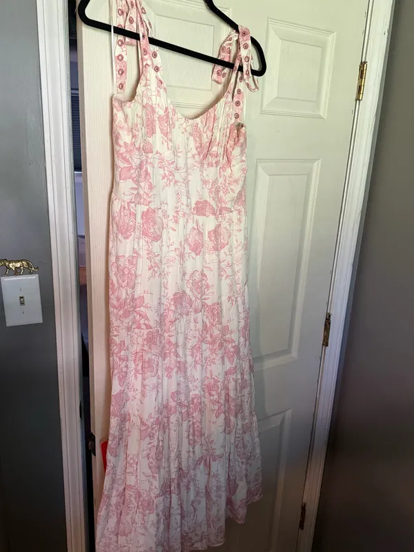 Pink Floral Dress Francesca's - Image 2