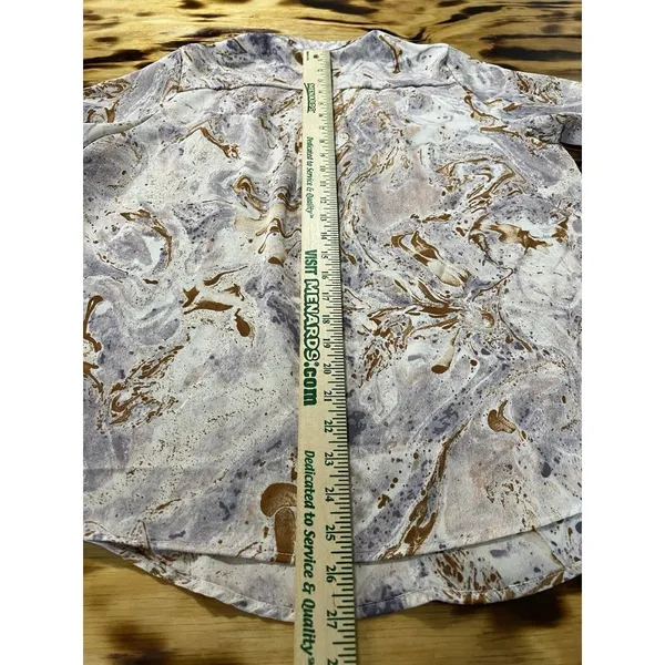 Entro‎ Women Abstract Print V-Neck Top Size Medium Lightweight Preppy Designer - Image 6