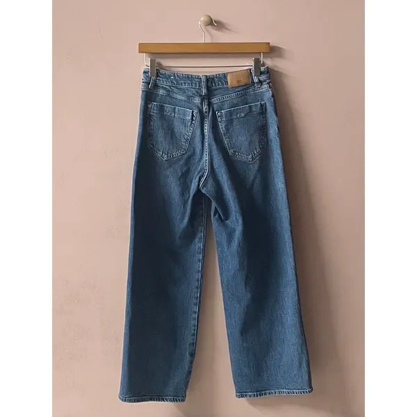 Zara Medium Wash Blue Straight Wide Leg Jeans Size 4 - Image 9