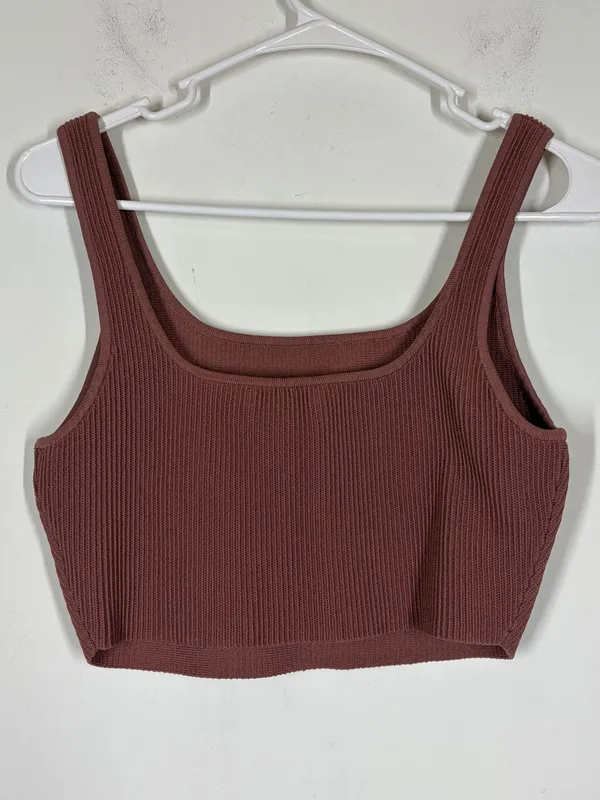 NWOT Aritzia Babaton Sculpt Knit Tank Size Large - Image 3