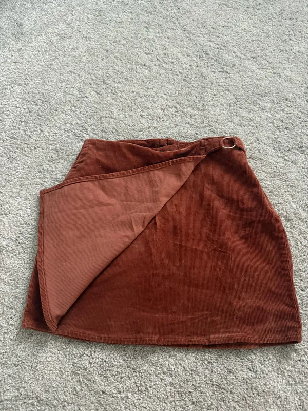 Corduroy SO Skirt - Image 3