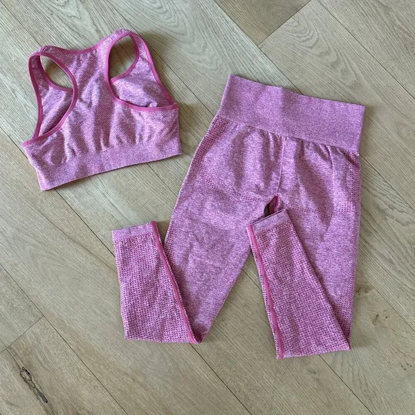 Lilia's Active - Racerback Sports Bra & Leggings in Pink - Image 4