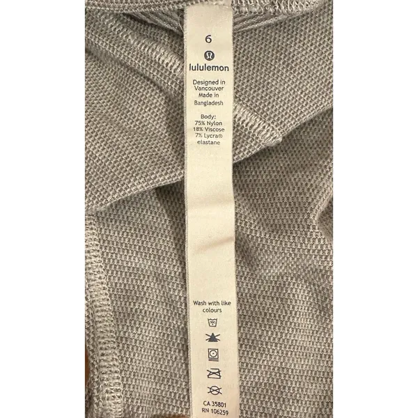 Lululemon Athletica 3/4 Length Compression Leggings (Size 6) Gray - Image 4