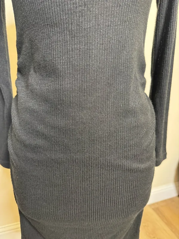 Classic Long-Sleeve Ribbed Knit Dress in Black - Image 3