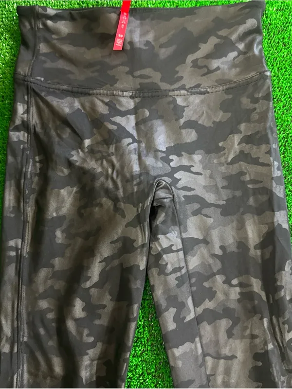 SPANX Black Camo High-Waist Leggings - Image 3