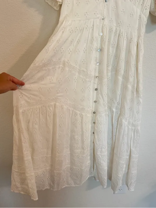 Lovestitch White Eyelet Button-Front Maxi Dress - Image 3