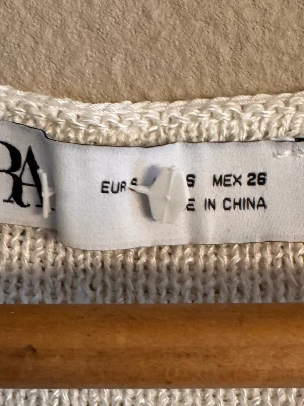 ZARA‎ Vest Buttoned Knit Top - Image 5