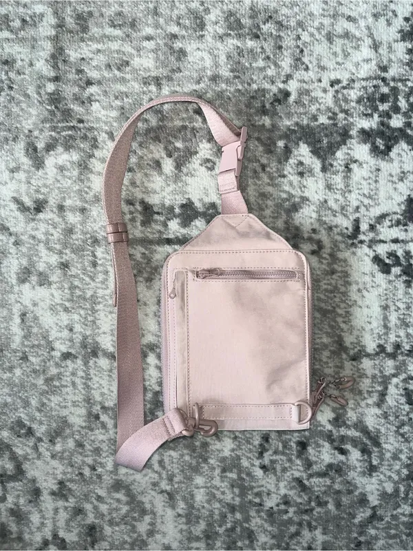 Beis The Sport Sling - Image 2