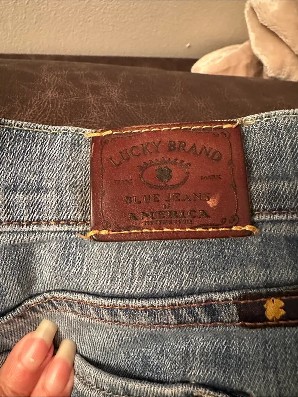 Lucky Brand Light Wash Women's Skinny Jeans - Image 6