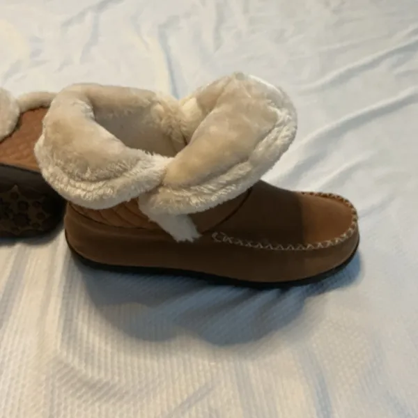 Warm Tan Quilted Boots Brown Size 11 - Image 6