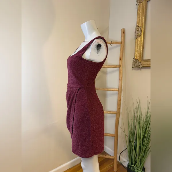 Mi Ami Francesca's Megan Glitter Tulip Mini Dress Burgundy Wine Merlot Medium - Image 5