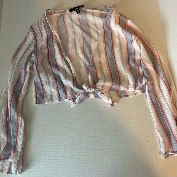 Lulu’s long sleeve, tie front crop top pin, blue, white stripes size m - Image 5