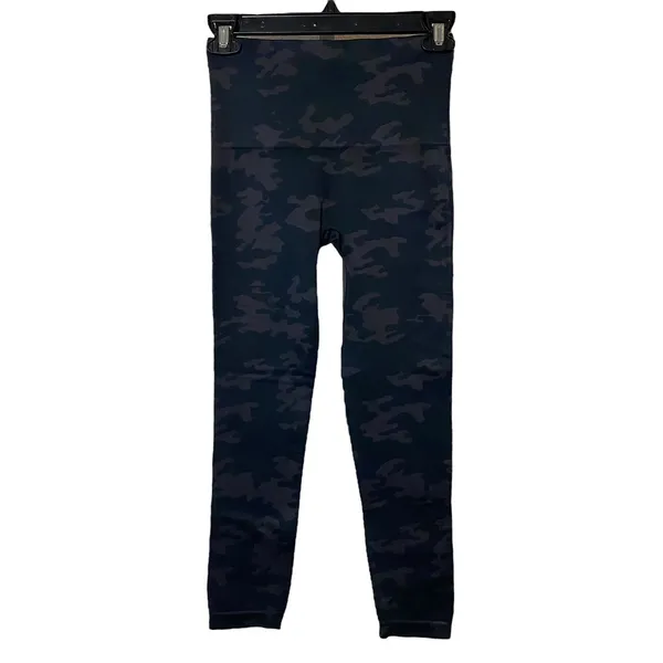 Spanx Look‎ at Me Now Cropped Leggings Black Camo 20099R Womens Medium NWT - Image 8