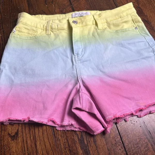Judy Blue Shorts - Dip Dye Cut‎ Off -L - Image 2