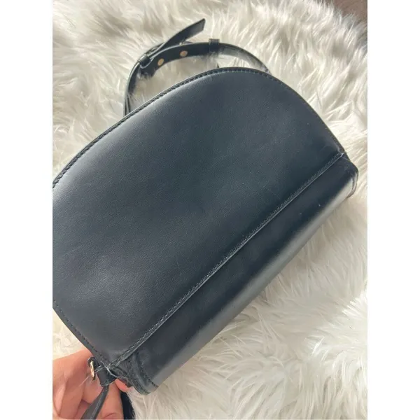 Michael Kors Cary Leather Saddle Crossbody bag Magnetic flap closure bag black h - Image 3