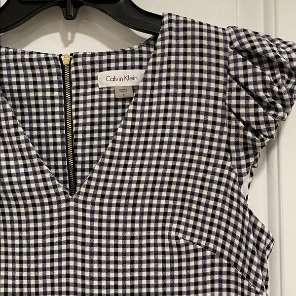 Calvin Klein Gingham Ruffle Puff Sleeve Black & White V neck Midi Dress size 6 - Image 3