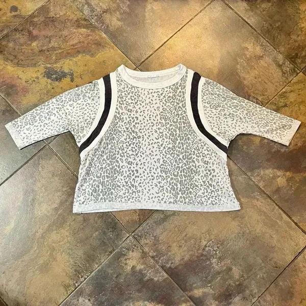 Bucket List Animal Print Leopard Print Striped Sweatshirt Medium - Image 3