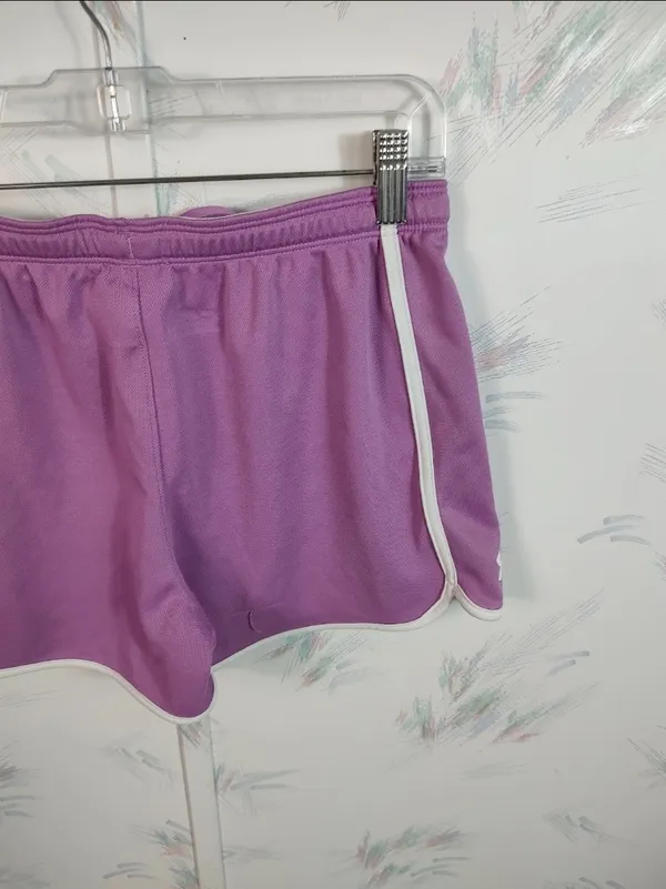 Under Armour Heatgear Purple Shorts M - Image 7