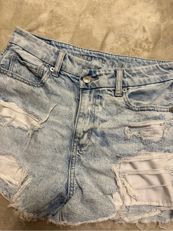 American Eagle Light Wash Distressed Denim Shorts - Curvy Mom - Size 4 - Image 2