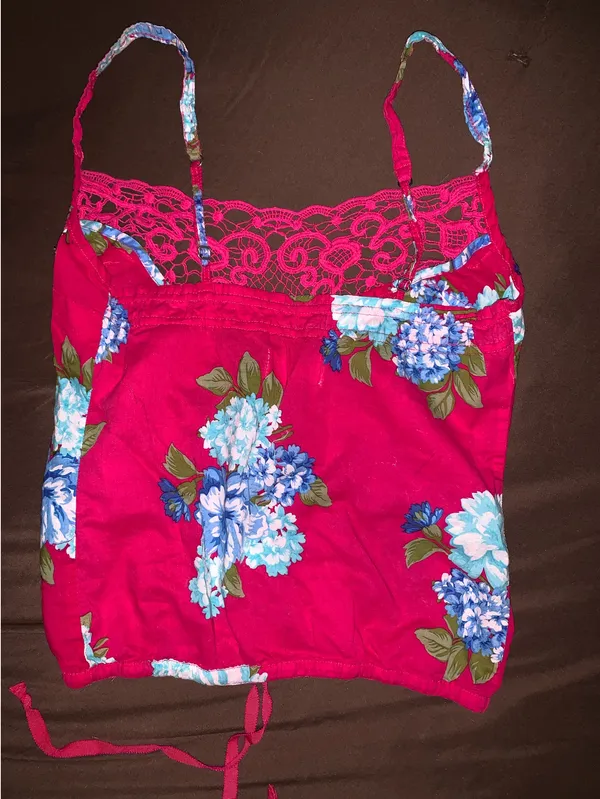 Abercrombie and Fitch Crop Top - Image 2