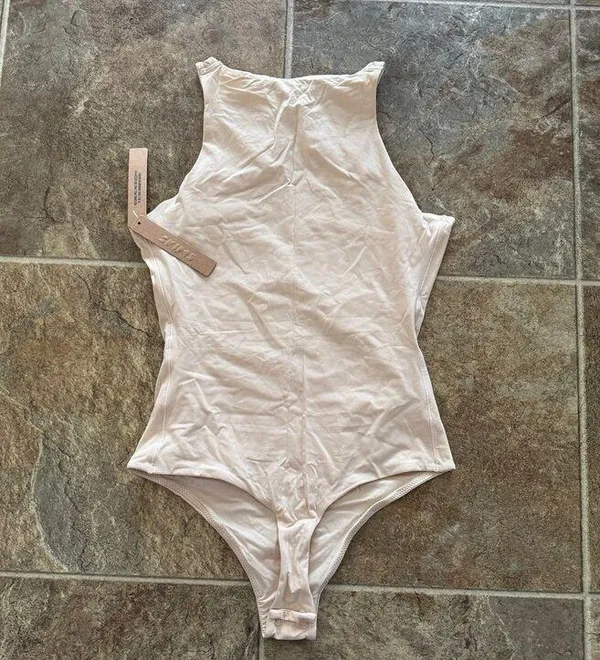 Skims Fits Everybody High Neck Bodysuit Sand Size Small - Image 6