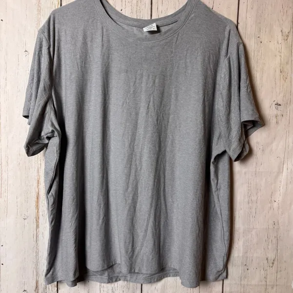 Athletic Works ButterCore Gray Women's Crop Top Sz XL (16-18) - Image 5