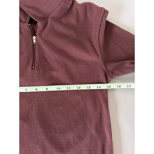 The North Face womens top size S maroon quarter zip ribbed material - Image 5