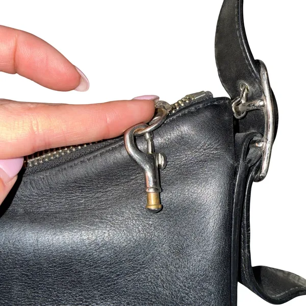 Coach Sholder/Crossbody Bag Womens Medium Black Leather Good 9326 Hobo‎ Zip Top - Image 2