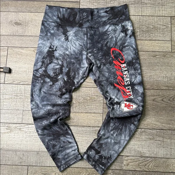 NFL Kansas City Chiefs Black Tie-Dye Leggings - Image 8