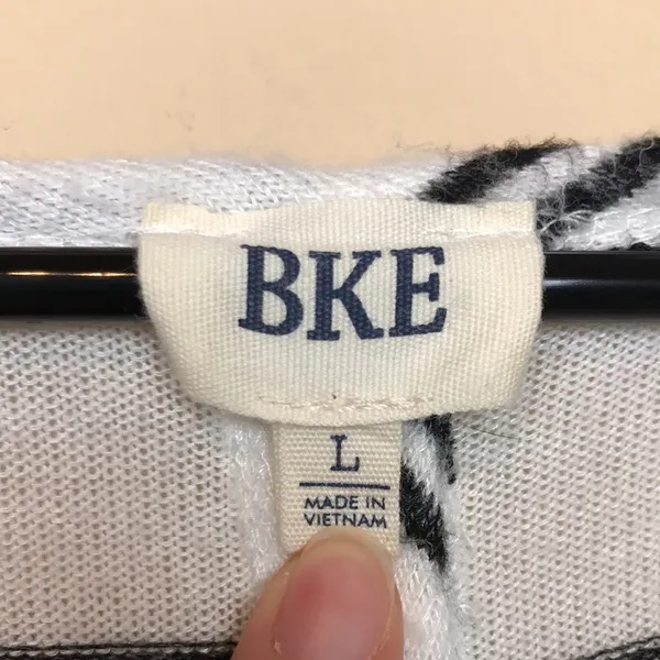 BKE Women’s Striped Fleece White Black Lightweight Buttons Back Sweater - Image 8