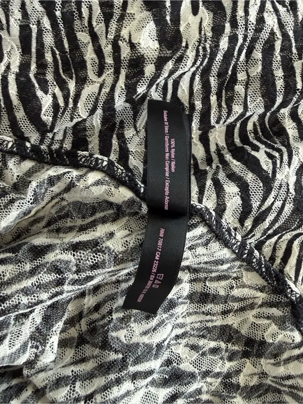 Victoria's Secret Sheer Lace Zebra Print Slip - Black & White Size Large - Image 5