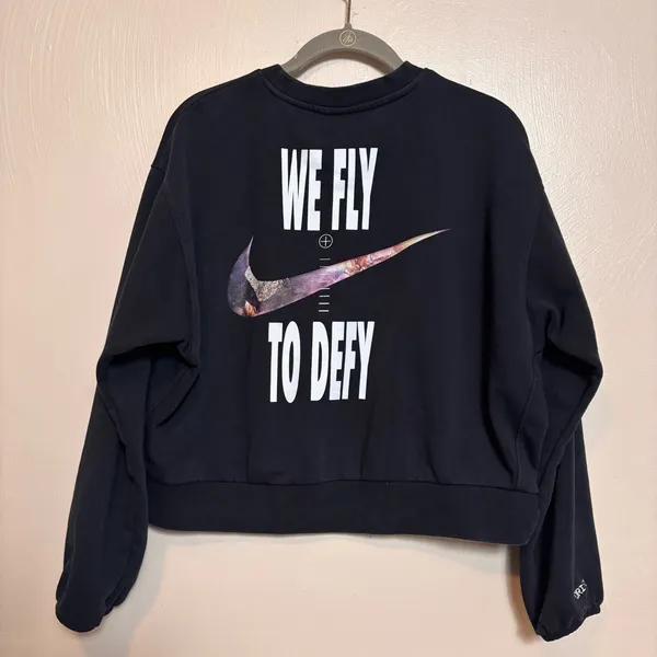 Nike Women’s Sweatshirt Crop Crewneck Fly to Defy‎ Long Sleeve Black Size Small - Image 6