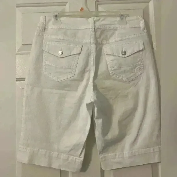 Code Bleu Women's White‎ Stretch Bermuda Shorts Size 12 White - Image 5