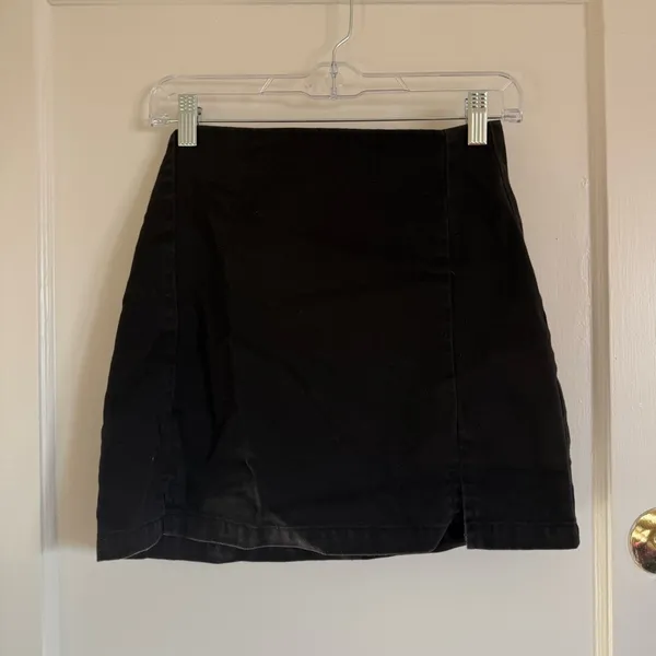 Brandy Melville Black Mini Skirt - Image 2
