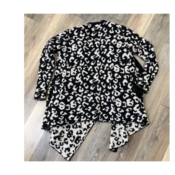 UGG Leopard Print Cardigan Womens Small Cozy Open Front Sweater - Image 2