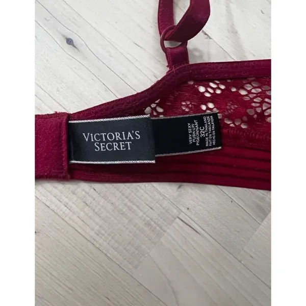 Victorias Secret Red Floral Lace Very Sexy Push-Up Bra Size 32C Underwire - Image 9