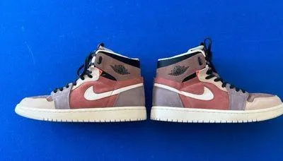 Jordan Canyon Rust  1 High Sneakers - Image 2