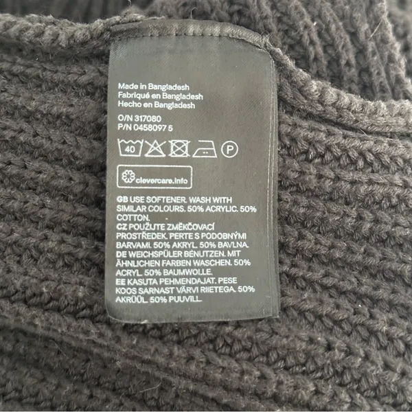 H&M | Women’s Chunky-Knit Split Hem Cropped Sweater | Medium - Image 7